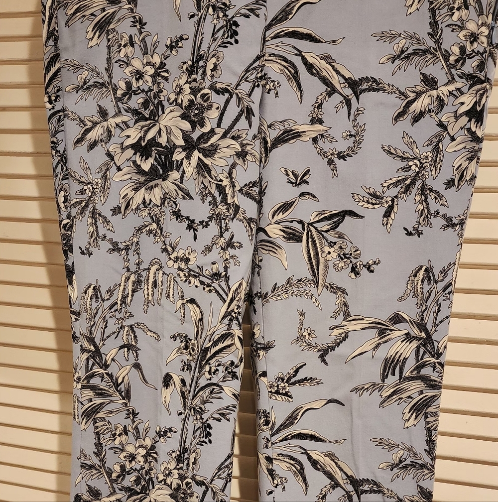 Talbots Neutral Tone Garment with Beige and Cream Detail